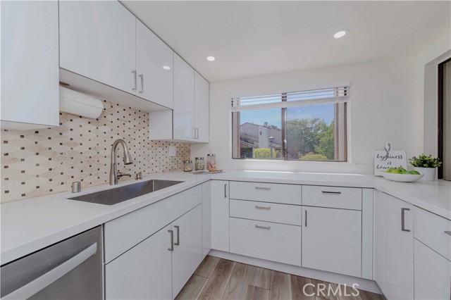 Detail Gallery Image 5 of 53 For 28012 Ridgeforest Ct, Rancho Palos Verdes,  CA 90275 - 4 Beds | 3 Baths
