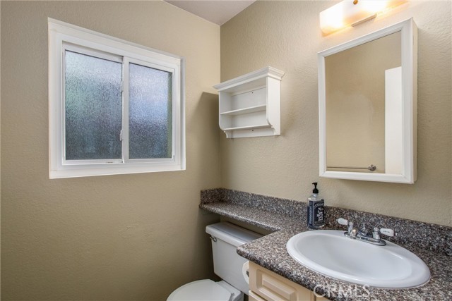 Detail Gallery Image 13 of 24 For 1546 W Jackson St, Rialto,  CA 92376 - 3 Beds | 2/1 Baths