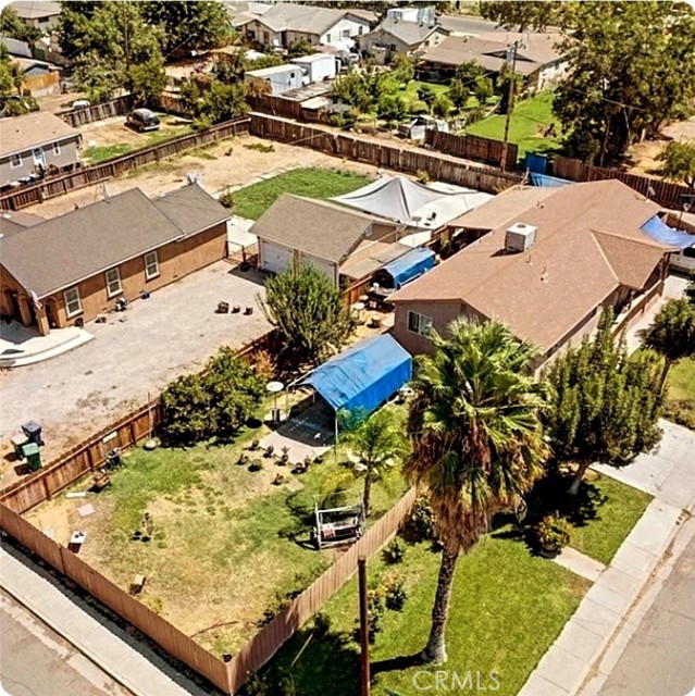 9250 Latham Drive, Planada CA: https://media.crmls.org/medias/8f6ac281-18c0-4ba7-a4d8-c314e477f8df.jpg