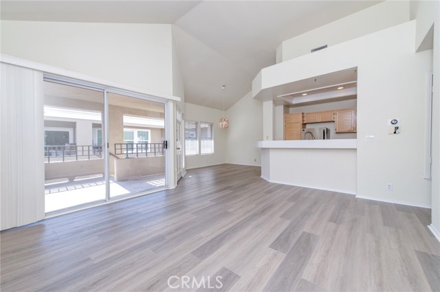 Detail Gallery Image 12 of 23 For 11 Auburn Aisle, Irvine,  CA 92612 - 2 Beds | 2 Baths