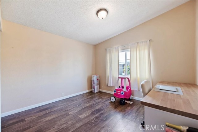 Detail Gallery Image 30 of 47 For 4901 Green River #181,  Corona,  CA 92880 - 3 Beds | 2 Baths