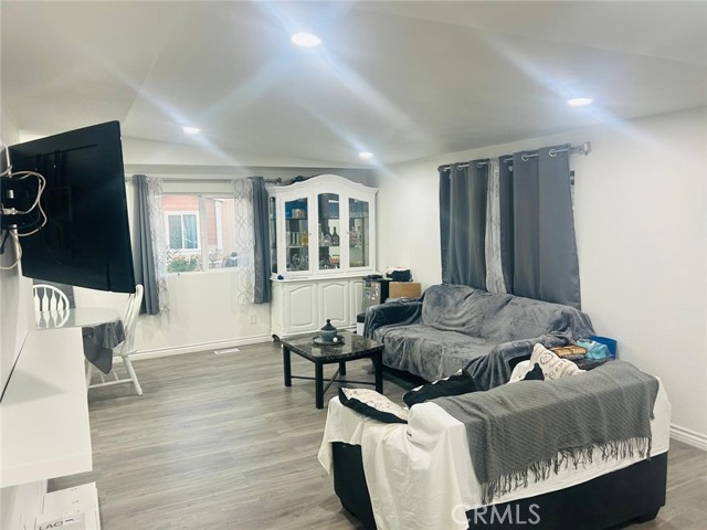 Detail Gallery Image 3 of 9 For 25350 Santiago Dr #96,  Moreno Valley,  CA 92551 - 2 Beds | 2 Baths