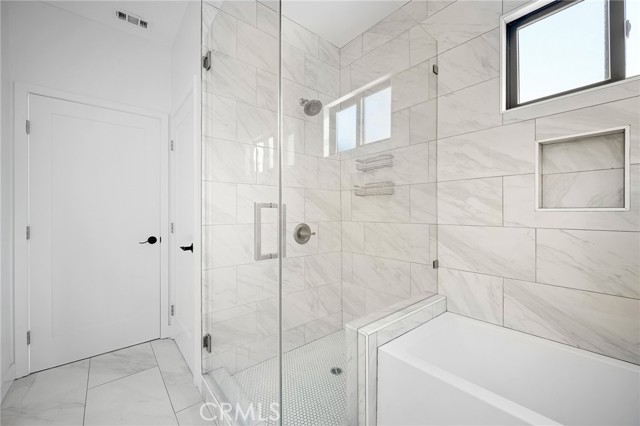 5826 Craner Avenue, North Hollywood CA: https://media.crmls.org/medias/8f6b3f99-3934-47bc-a082-9501fe4a174d.jpg