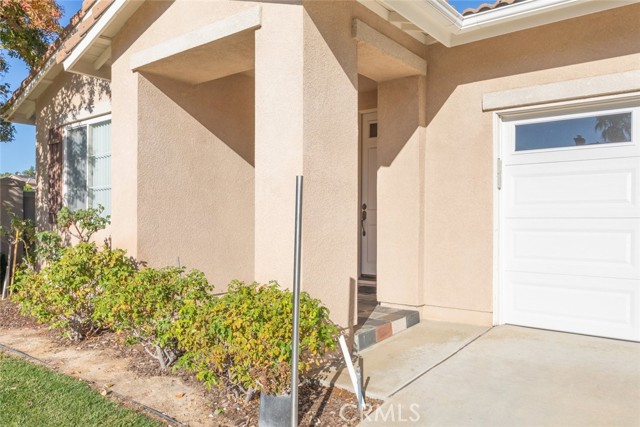 Detail Gallery Image 4 of 40 For 31393 Royal Oaks Dr, Temecula,  CA 92591 - 4 Beds | 2/1 Baths