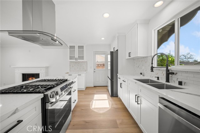 Detail Gallery Image 16 of 39 For 11744 Hollyview, La Mirada,  CA 90638 - 3 Beds | 2 Baths