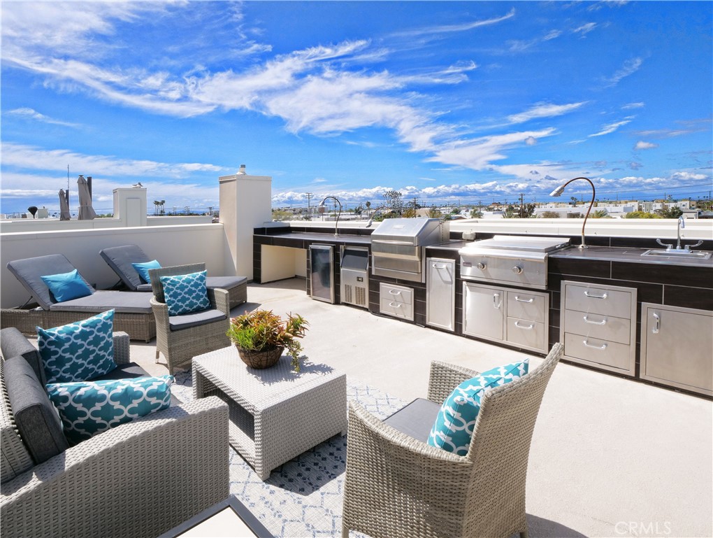 64 Ebb Tide Circle, Newport Beach, CA 92663