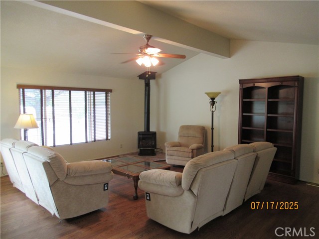 35109 Highway 79, Warner Springs CA: https://media.crmls.org/medias/8f6d7c58-0fcd-459e-be82-9366e4c4a25a.jpg