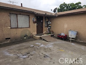 910 E 107, Los Angeles CA: https://media.crmls.org/medias/8f6de34c-35f2-4941-be5e-1e64040b45ff.jpg