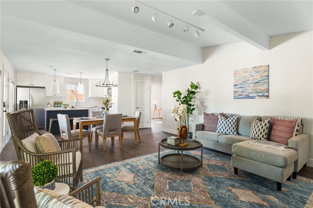 112 W Norwood Place, San Gabriel CA: https://media.crmls.org/medias/8f6e25da-9bf7-46c6-abf2-5eaa91f81b86.jpg