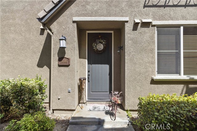Detail Gallery Image 2 of 33 For 28385 Mirabelle Ln, Saugus,  CA 91350 - 2 Beds | 2 Baths