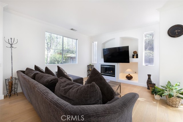 28318 Medlar Drive, Valencia (santa Clarita), CA, 91354 28318 Medlar Drive, Valencia (santa Clarita), CA, 91354