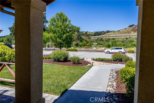 Detail Gallery Image 27 of 36 For 120 Riverbank Ln, Paso Robles,  CA 93446 - 4 Beds | 2 Baths