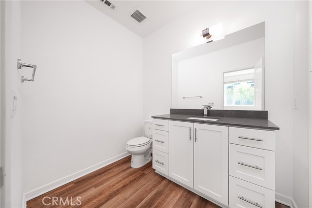 Detail Gallery Image 14 of 35 For 152 Schick, Irvine,  CA 92614 - 4 Beds | 3/1 Baths