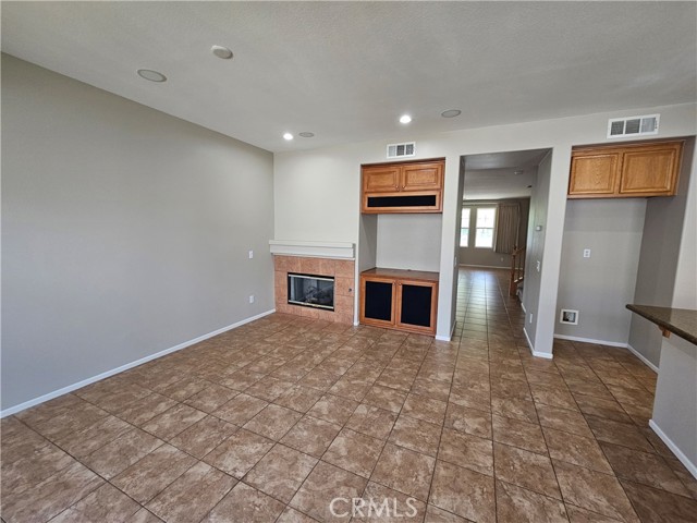 Detail Gallery Image 15 of 37 For 28882 Lakefront, Temecula,  CA 92591 - 3 Beds | 2/1 Baths