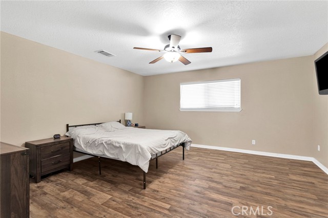 Detail Gallery Image 27 of 57 For 16783 Mission, Hesperia,  CA 92345 - 4 Beds | 3 Baths