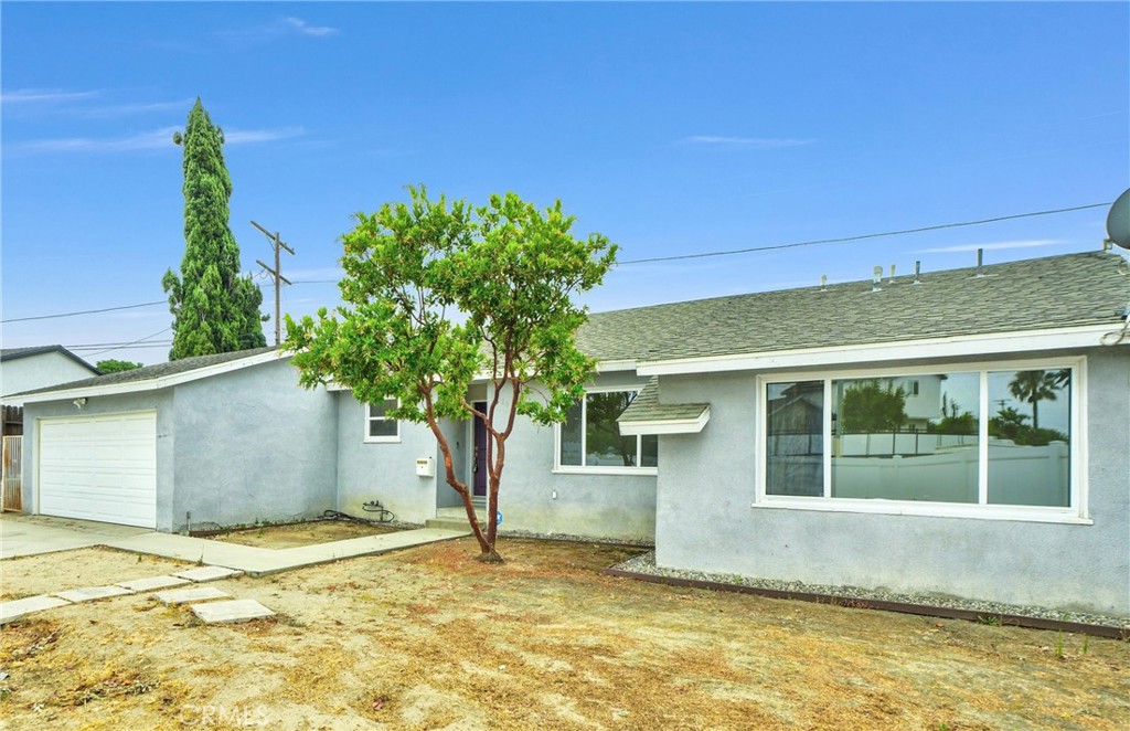 12416 Glamis Street