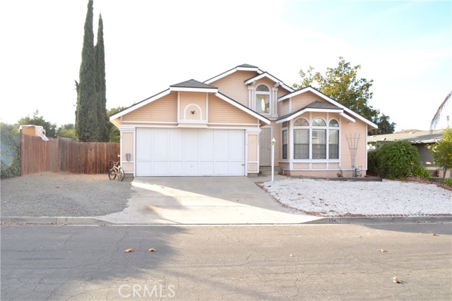 Detail Gallery Image 1 of 25 For 33421 Hidden Hollow Dr, Wildomar,  CA 92595 - 3 Beds | 2 Baths