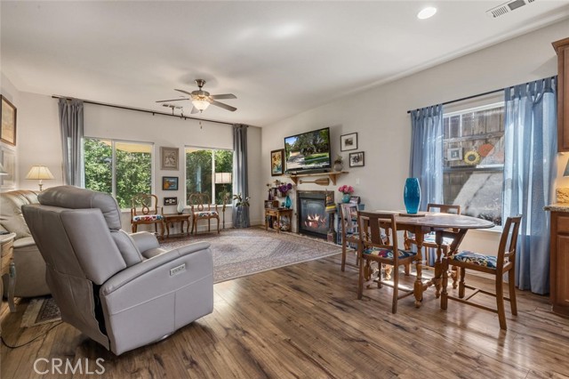 1708 Bandon Court, Oakdale CA: https://media.crmls.org/medias/8f74b907-46dc-48a9-8c6e-16da5863b485.jpg