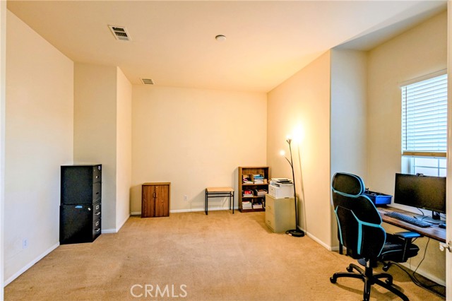 Detail Gallery Image 10 of 27 For 11002 Dandelion Ln, Apple Valley,  CA 92308 - 3 Beds | 2 Baths