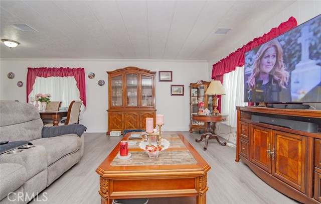 Detail Gallery Image 6 of 49 For 15300 Magnolia #71,  Westminster,  CA 92683 - 2 Beds | 2 Baths