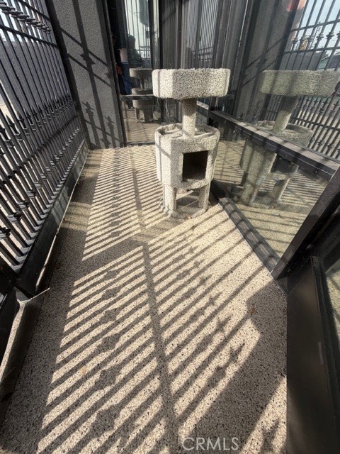 Image 17 of 54 For 1303 Anaheim Street