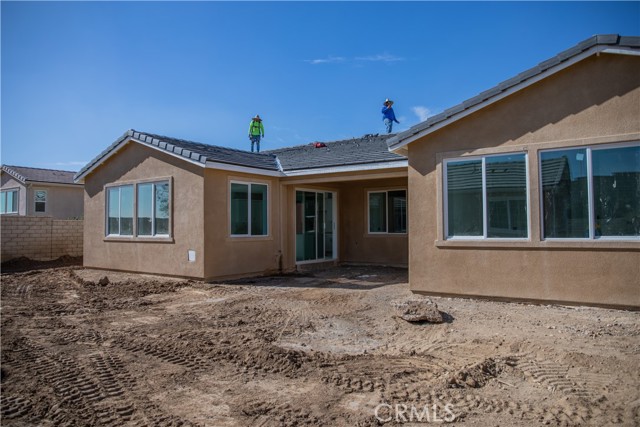 Detail Gallery Image 9 of 13 For 6925 N. Curtis Lane, San Bernardino,  CA 92407 - 5 Beds | 3/1 Baths