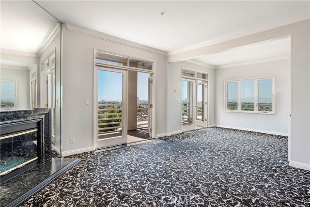 2604 E 20th street, Signal Hill CA: https://media.crmls.org/medias/8f776b01-003e-4bd6-a121-073ad278af3d.jpg