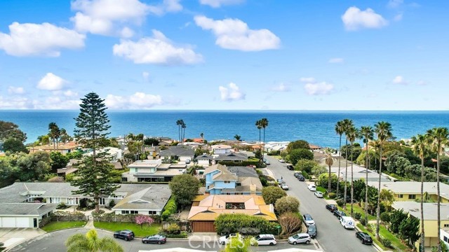 1594 Via Capri #1, Laguna Beach, CA 92651