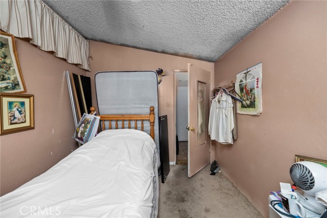 Detail Gallery Image 14 of 41 For 526 Nottingham Ave, Santa Ana,  CA 92703 - 4 Beds | 2 Baths