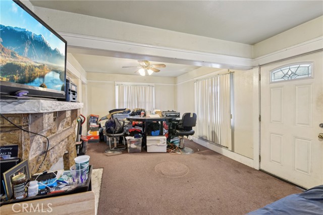 Detail Gallery Image 2 of 11 For 231 W 88th St, Los Angeles,  CA 90003 - 4 Beds | 3 Baths