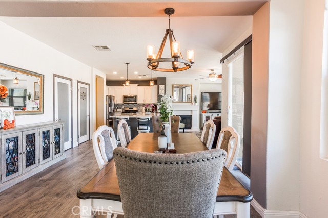 Detail Gallery Image 34 of 58 For 20413 Janzer Ct, Newhall,  CA 91350 - 5 Beds | 3 Baths