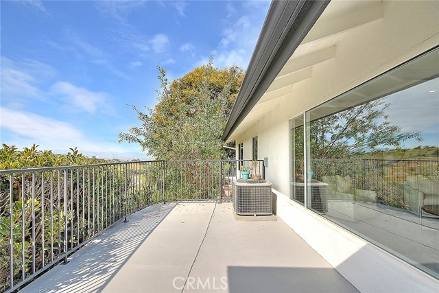 Detail Gallery Image 68 of 75 For 4701 Don Miguel, Los Angeles,  CA 90008 - 3 Beds | 3 Baths