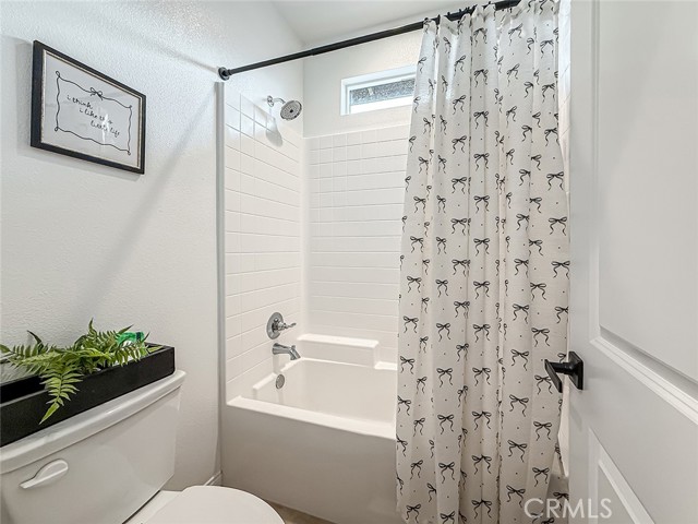 Detail Gallery Image 34 of 73 For 246 San Miguel Island Dr, Camarillo,  CA 93012 - 4 Beds | 2/1 Baths