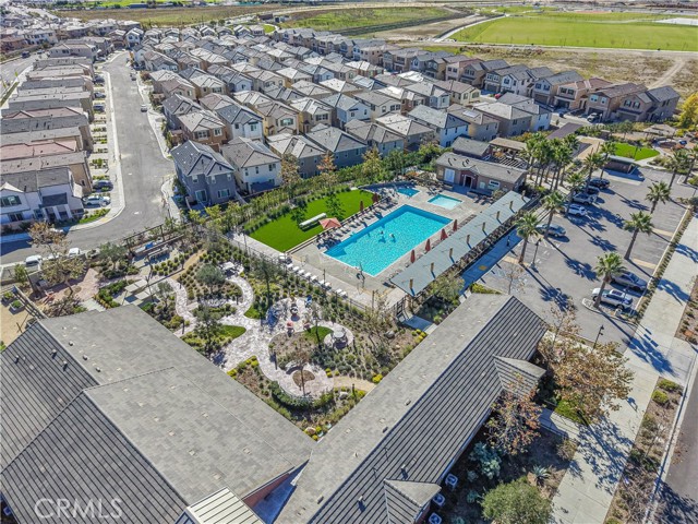 Detail Gallery Image 6 of 44 For 2111 Seville, Santa Paula,  CA 93060 - 4 Beds | 2/1 Baths