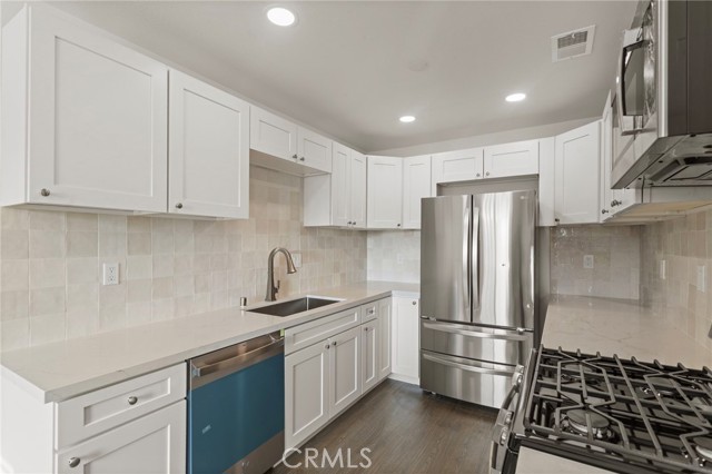 Detail Gallery Image 16 of 30 For 9219 Colorado Ave, Riverside,  CA 92503 - 3 Beds | 2 Baths