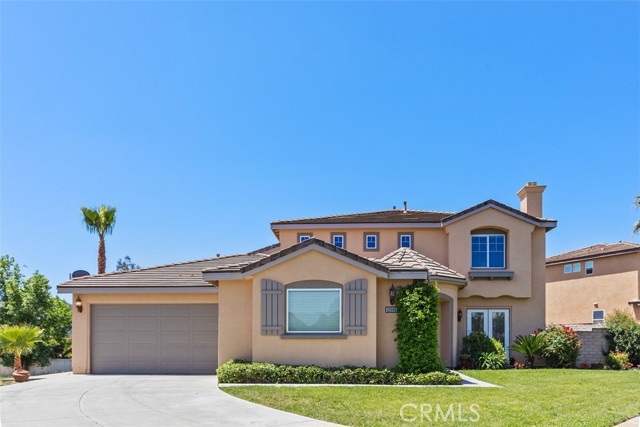 Detail Gallery Image 4 of 55 For 22885 Royal Adelaide Dr, Murrieta,  CA 92562 - 4 Beds | 3/1 Baths