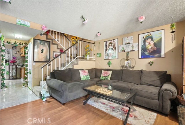 Detail Gallery Image 8 of 38 For 13540 Hubbard St #21,  Sylmar,  CA 91342 - 2 Beds | 1/1 Baths