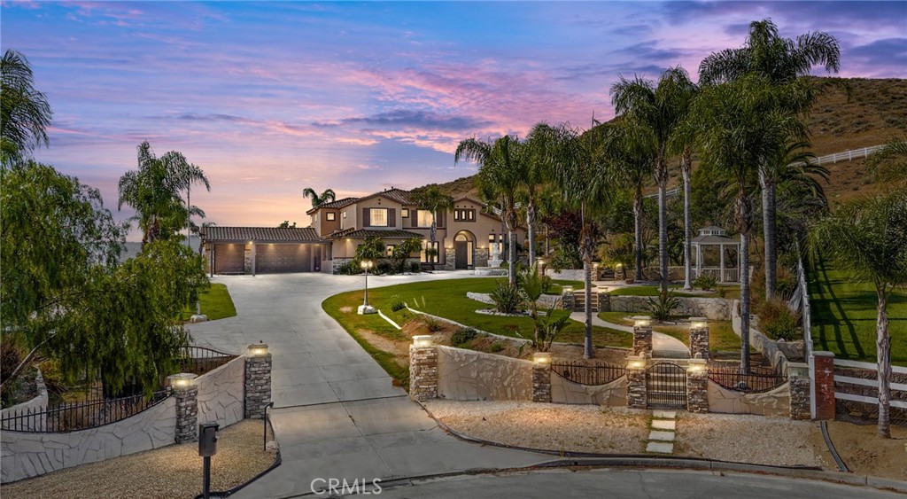 18936 Summerleaf Lane