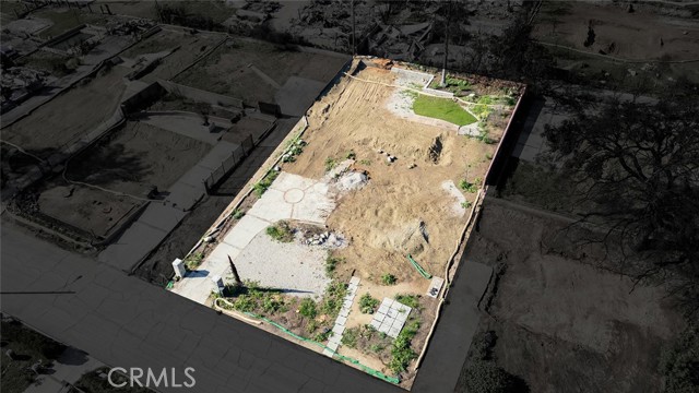 365 W Poppyfields Drive, Altadena CA: https://media.crmls.org/medias/8f7d955b-568b-4777-aef5-de5f18acba23.jpg