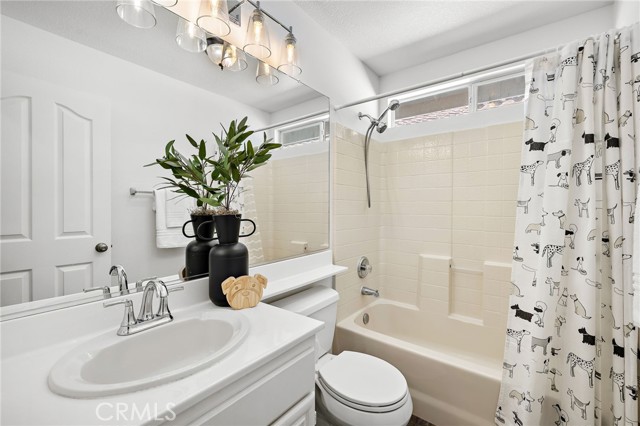 20 Via Tronido, Rancho Santa Margarita CA: https://media.crmls.org/medias/8f7d98b6-18cf-4d04-ac6b-9c0024b9a0af.jpg