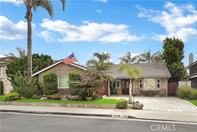 17412 Whetmore Ln, Huntington Beach, CA 92647