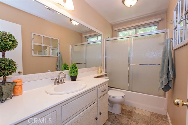 Detail Gallery Image 11 of 46 For 6310 Treehaven Ct, Lancaster,  CA 93536 - 4 Beds | 2 Baths