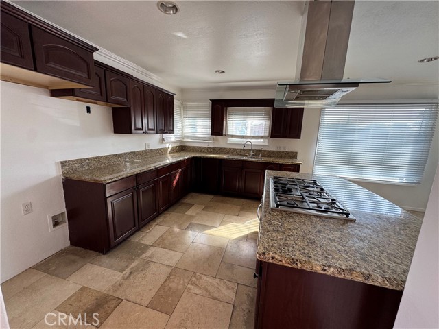Detail Gallery Image 8 of 57 For 3833 W 105 St, Inglewood,  CA 90303 - 3 Beds | 1 Baths