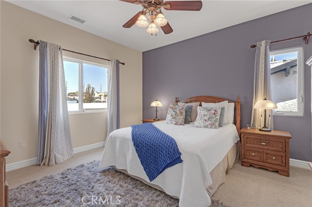 Detail Gallery Image 16 of 23 For 1917 Harriman Ln a,  Redondo Beach,  CA 90278 - 4 Beds | 2/1 Baths