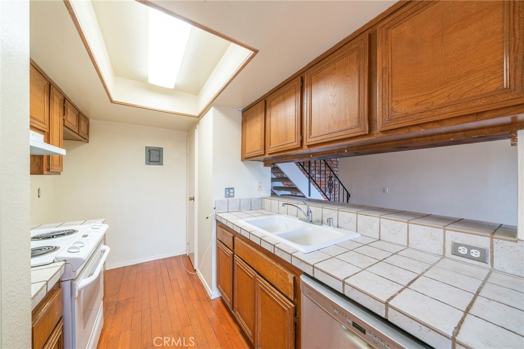 MLS #OC25276623 image #12