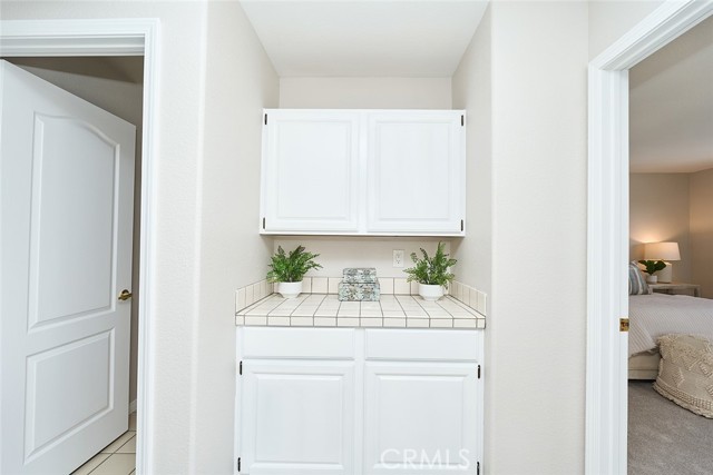 385 Park Avenue, Long Beach CA: https://media.crmls.org/medias/8f7e4b48-674d-451f-b3e8-d7fa98e559b8.jpg