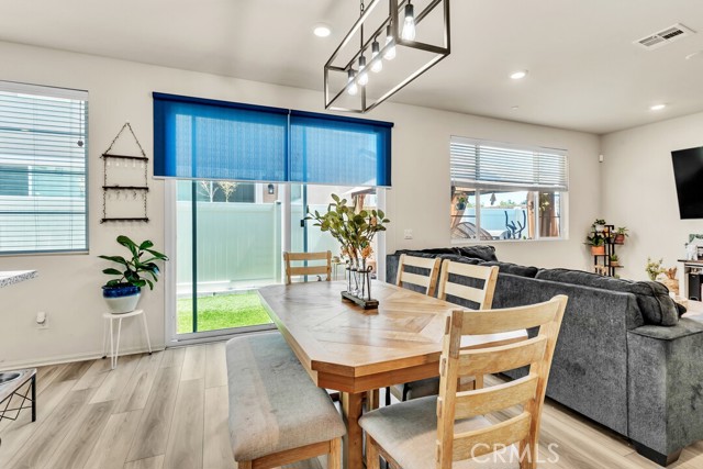 Detail Gallery Image 10 of 46 For 28175 Ashtree St, Temecula,  CA 92591 - 3 Beds | 2/1 Baths