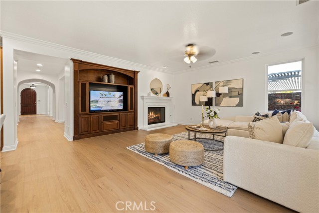 Detail Gallery Image 19 of 54 For 20100 Livorno Ln, Yorba Linda,  CA 92886 - 4 Beds | 3/1 Baths