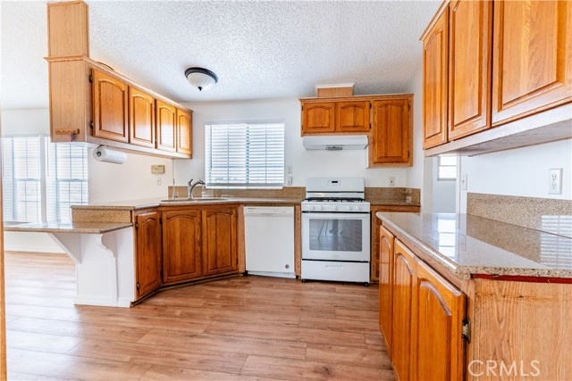 Image 7 of 39 For 25795 Leon Road