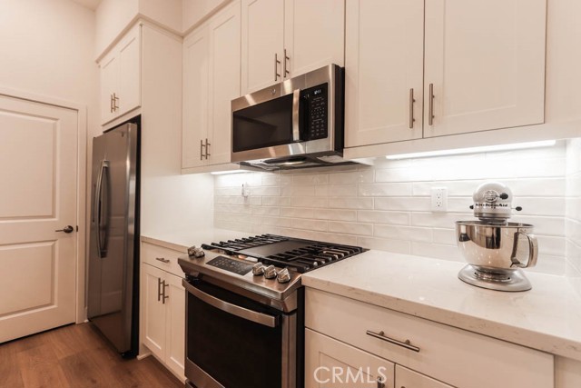 Detail Gallery Image 11 of 34 For 1682 Lexington Ln, San Pedro,  CA 90732 - 3 Beds | 2/2 Baths